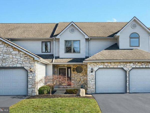 2696 FAIRWAY DRIVE, Unit 2696, YORK, PA 17402