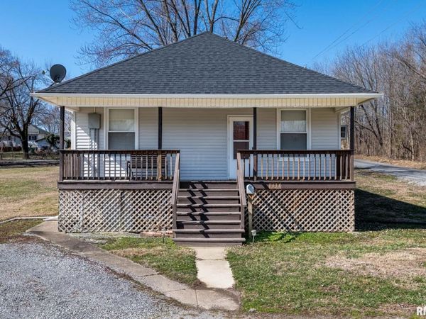 1414 NEWTON Avenue, Johnston City, IL 62951