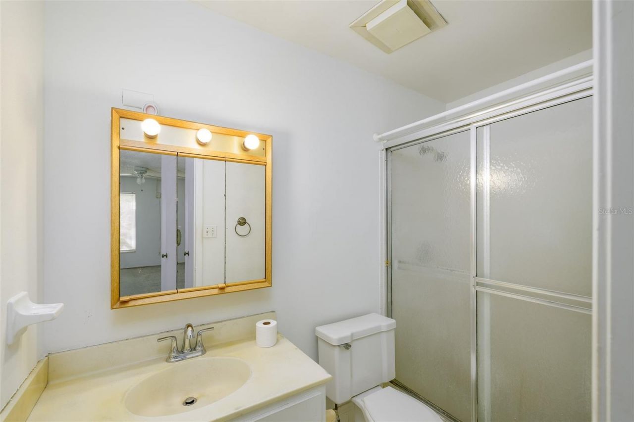 1143 85th Terrace N, Unit D, Saint Petersburg, FL 33702 Photo