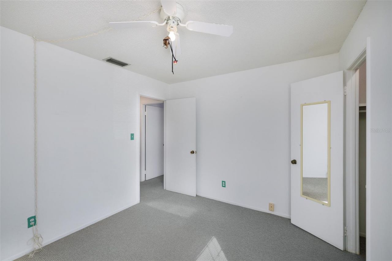 1143 85th Terrace N, Unit D, Saint Petersburg, FL 33702 Photo
