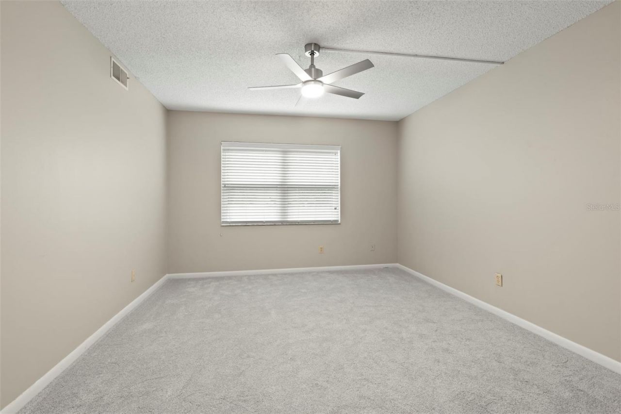 476 Santa Cruz Place Ne, Unit B, Saint Petersburg, FL 33703 Photo