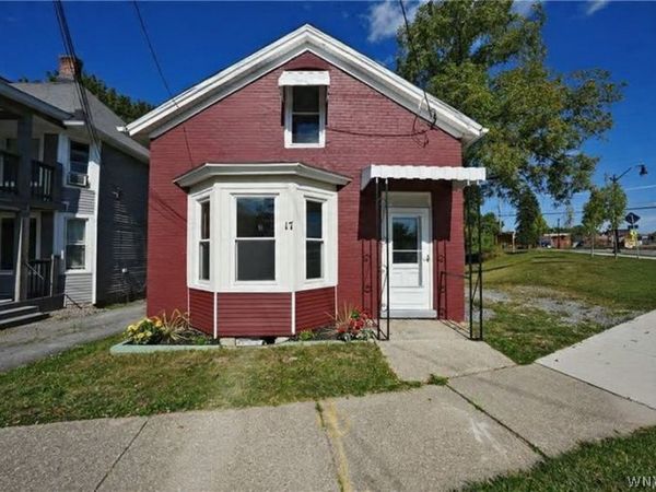 17 Saint Marys Street, Lancaster, NY 14086