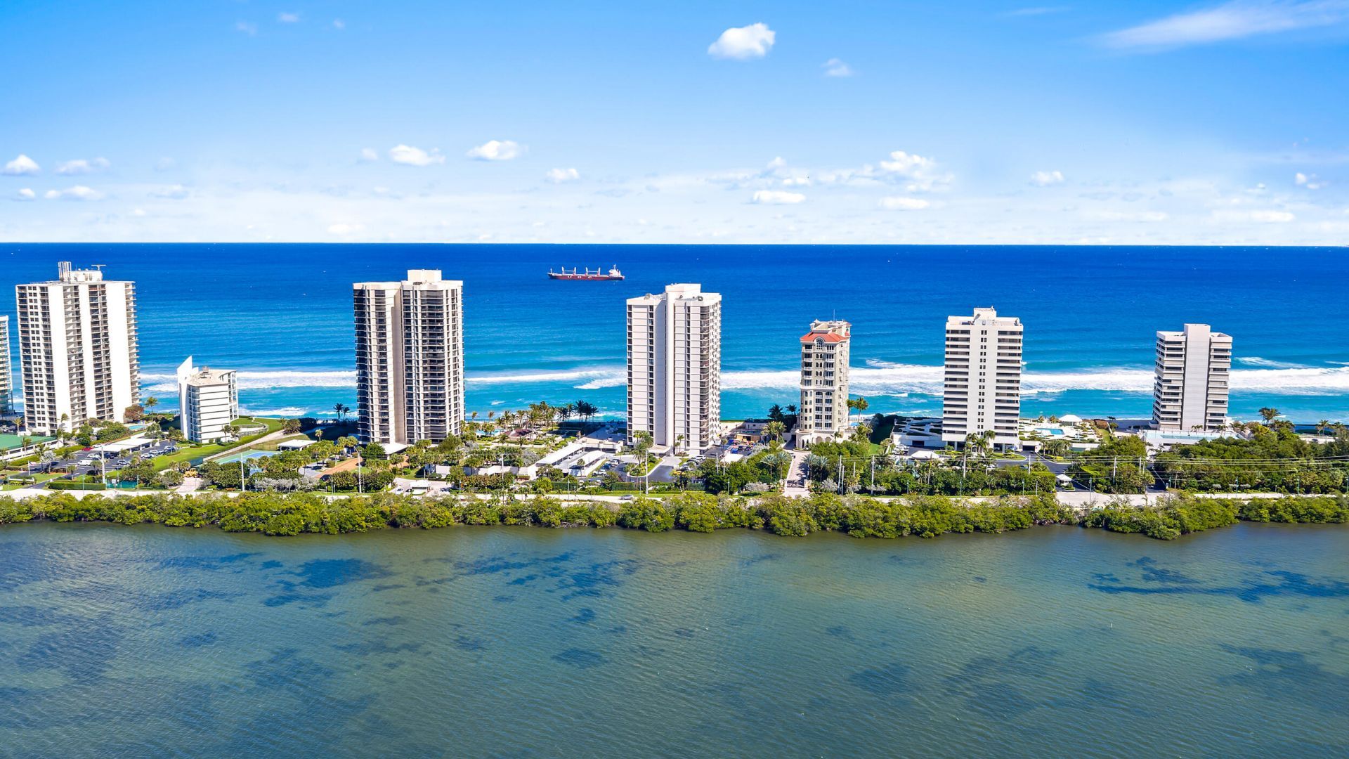 5380 N Ocean Drive, Unit 3a, Singer Island, FL 33404 Photo