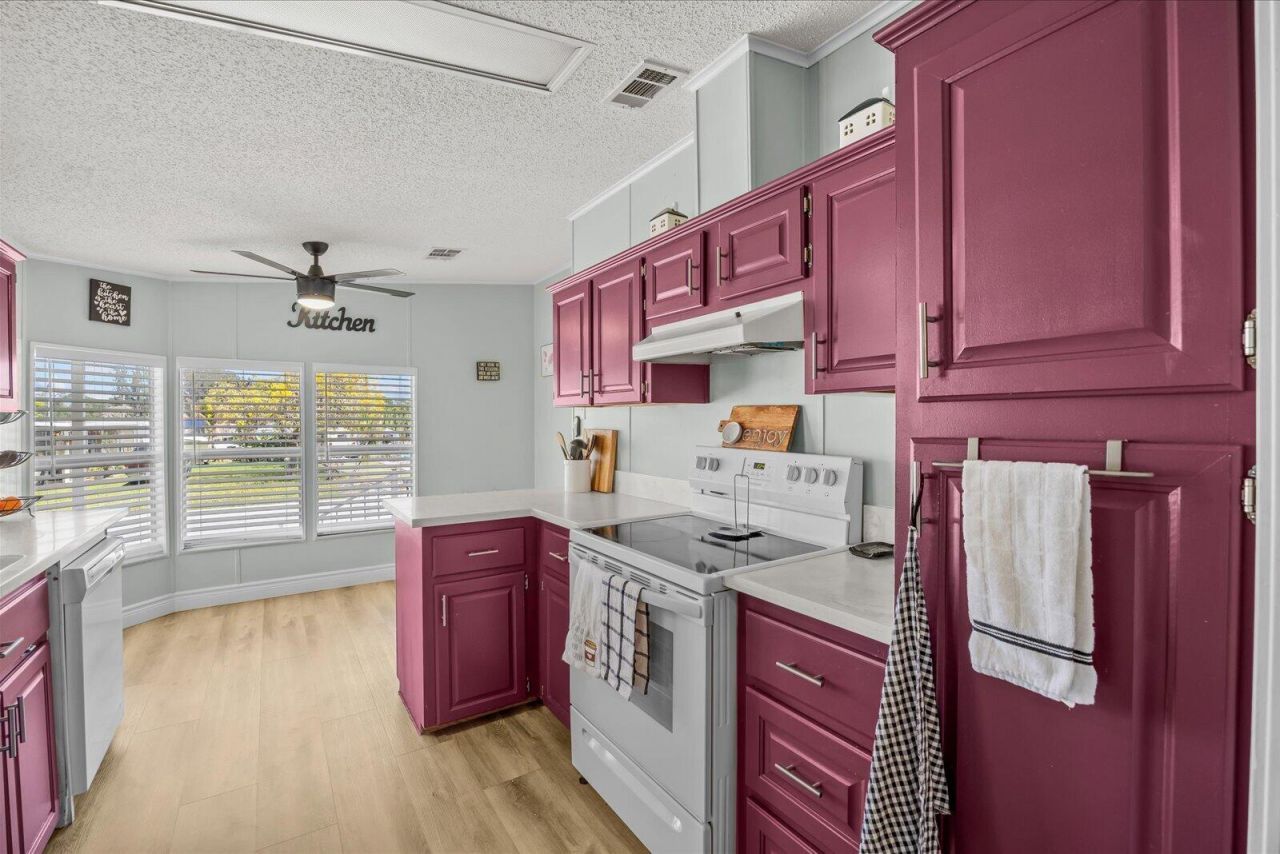 8110 SE Eagle Avenue, Hobe Sound, FL 33455 Photo