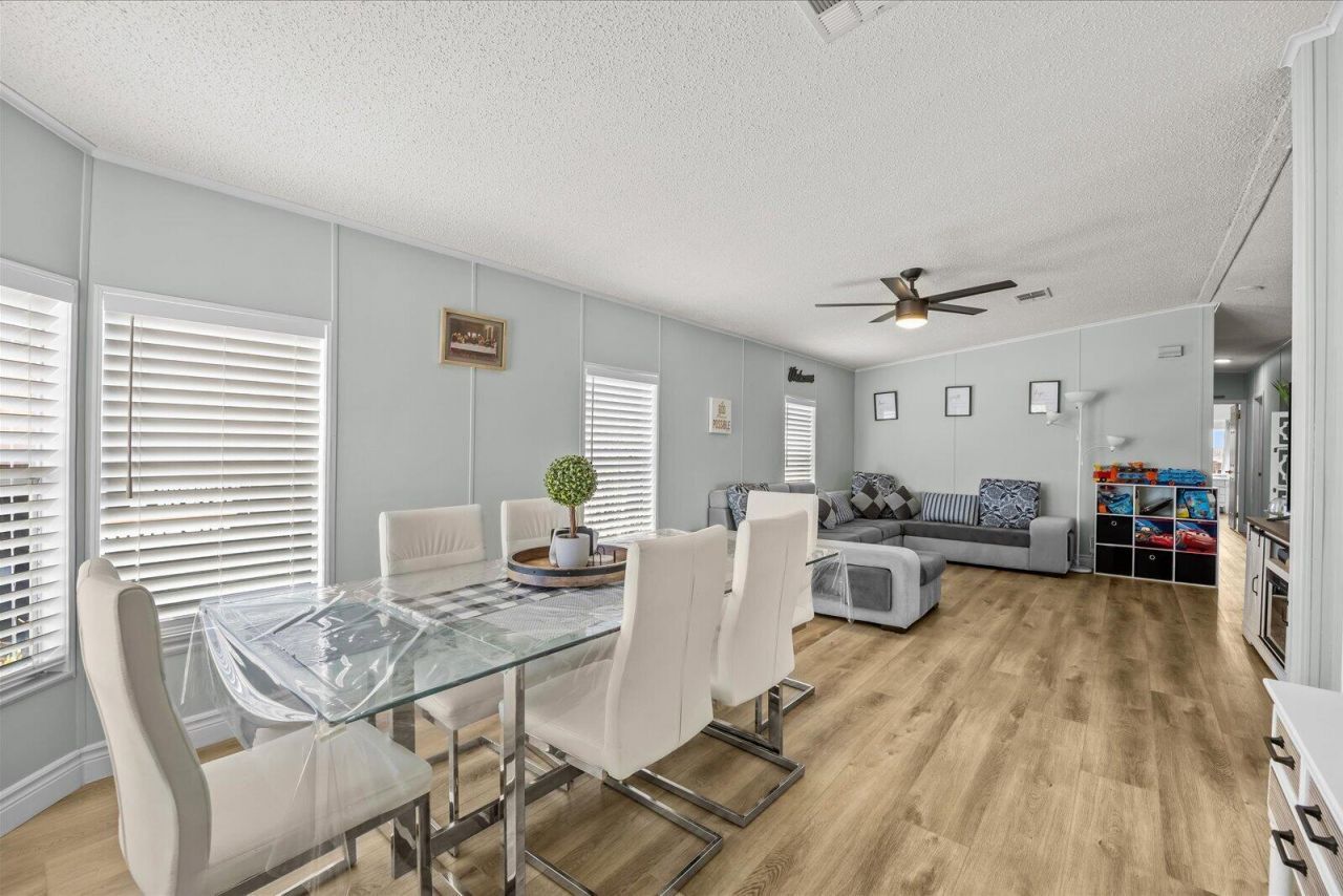 8110 SE Eagle Avenue, Hobe Sound, FL 33455 Photo