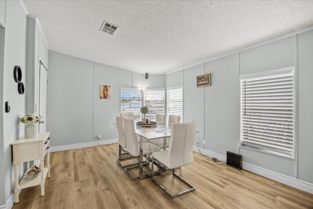 8110 SE Eagle Avenue, Hobe Sound, FL 33455 Photo