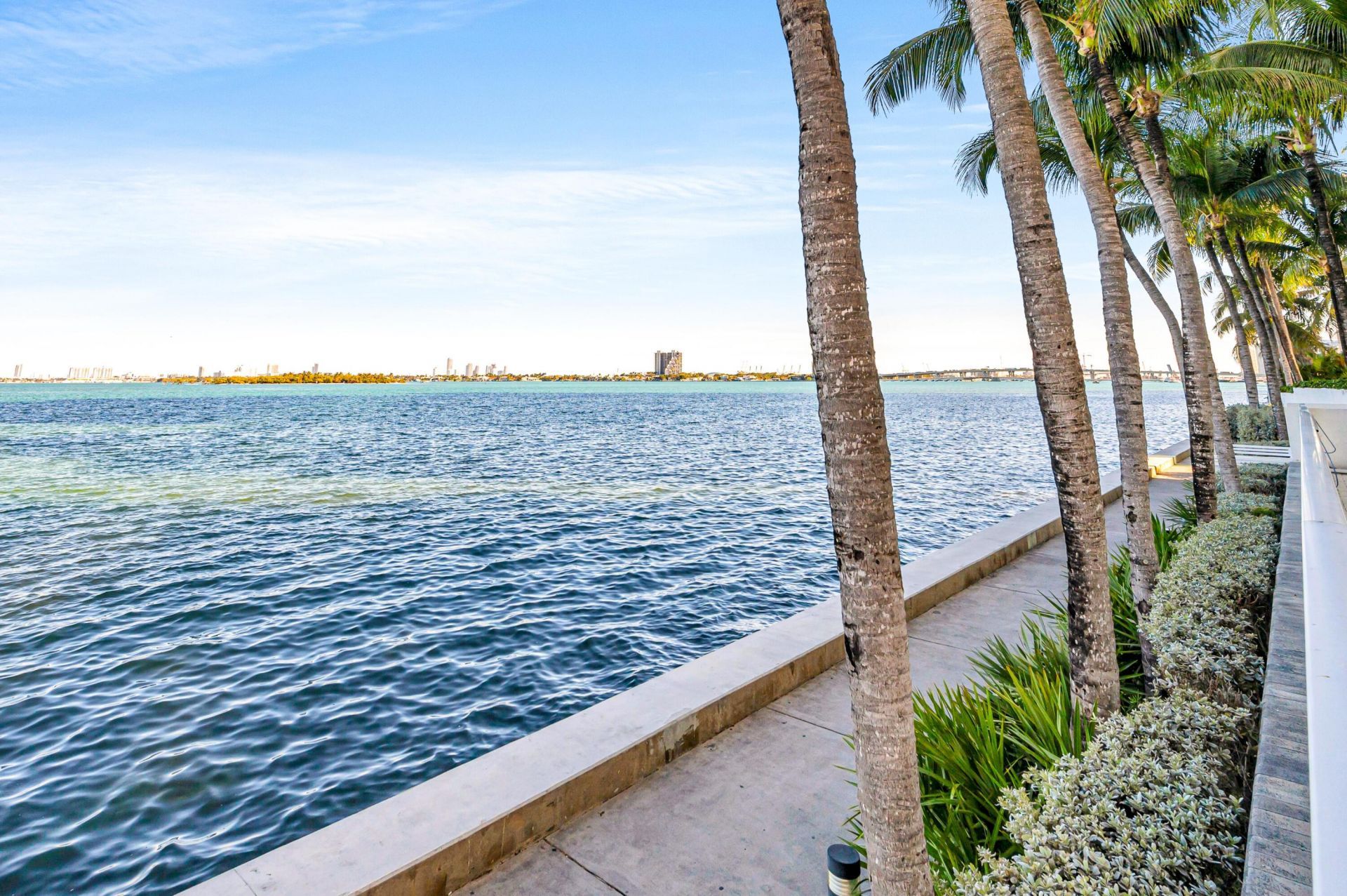 665 NE 25th Street, Unit 1001, Miami, FL 33137 Photo