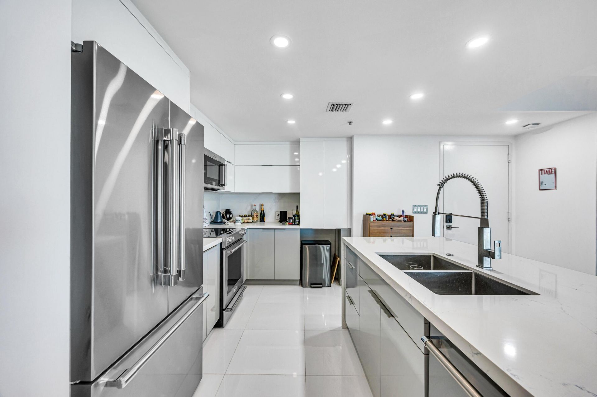 665 NE 25th Street, Unit 1001, Miami, FL 33137 Photo