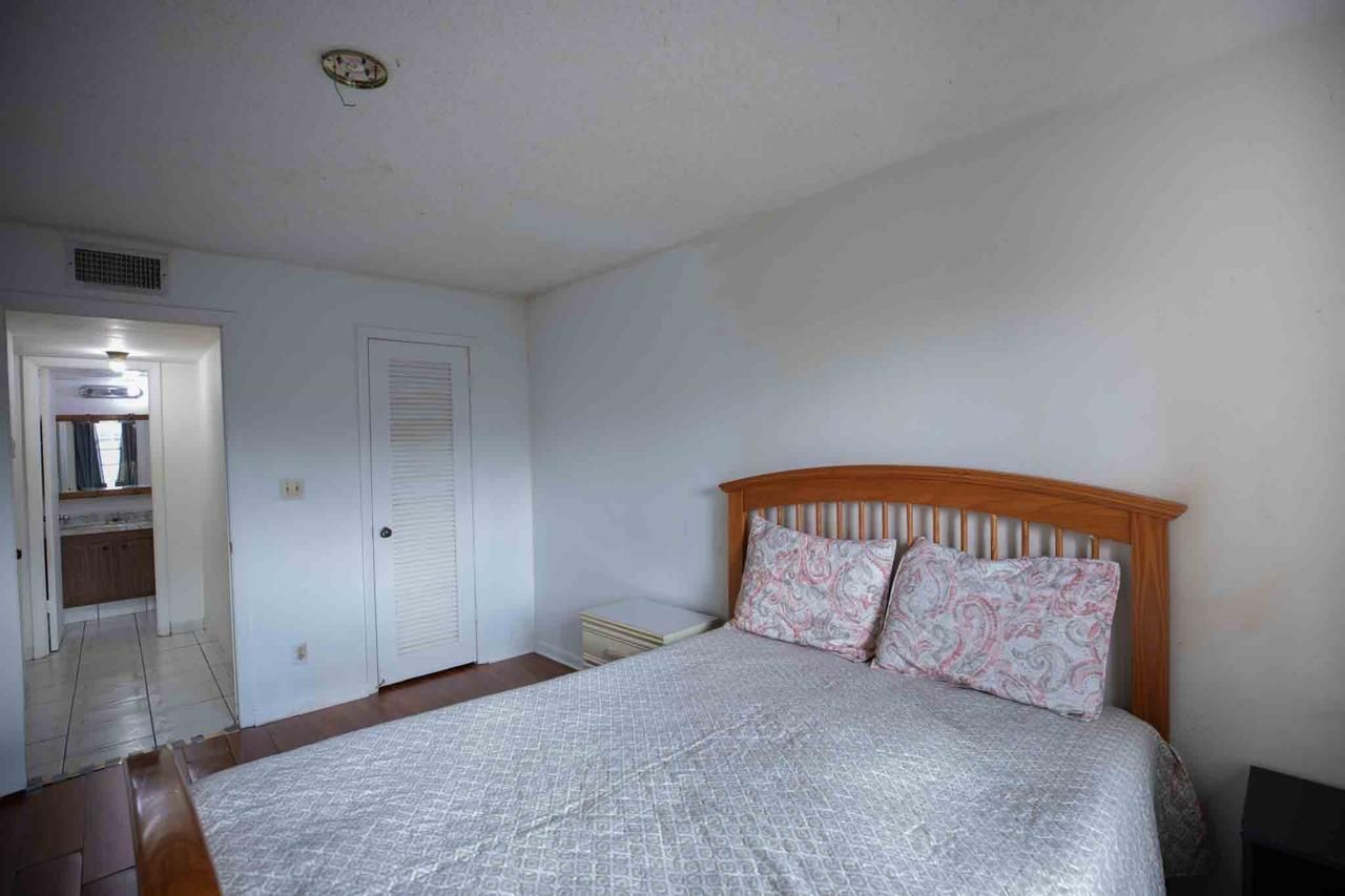 9041 Sunrise Lakes Boulevard, Unit 111, Sunrise, FL 33322 Photo