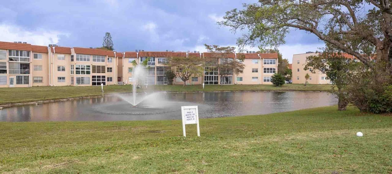 9041 Sunrise Lakes Boulevard, Unit 111, Sunrise, FL 33322 Photo