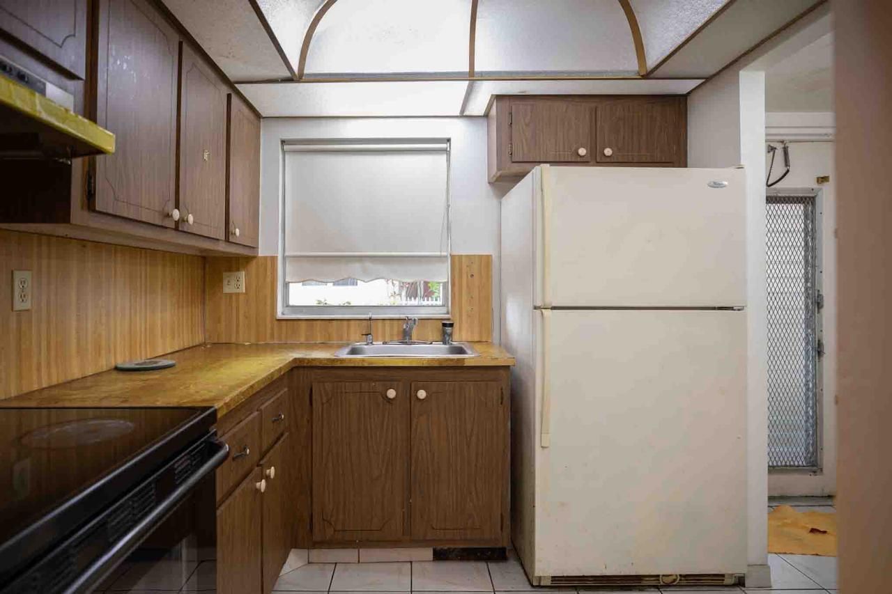 9041 Sunrise Lakes Boulevard, Unit 111, Sunrise, FL 33322 Photo