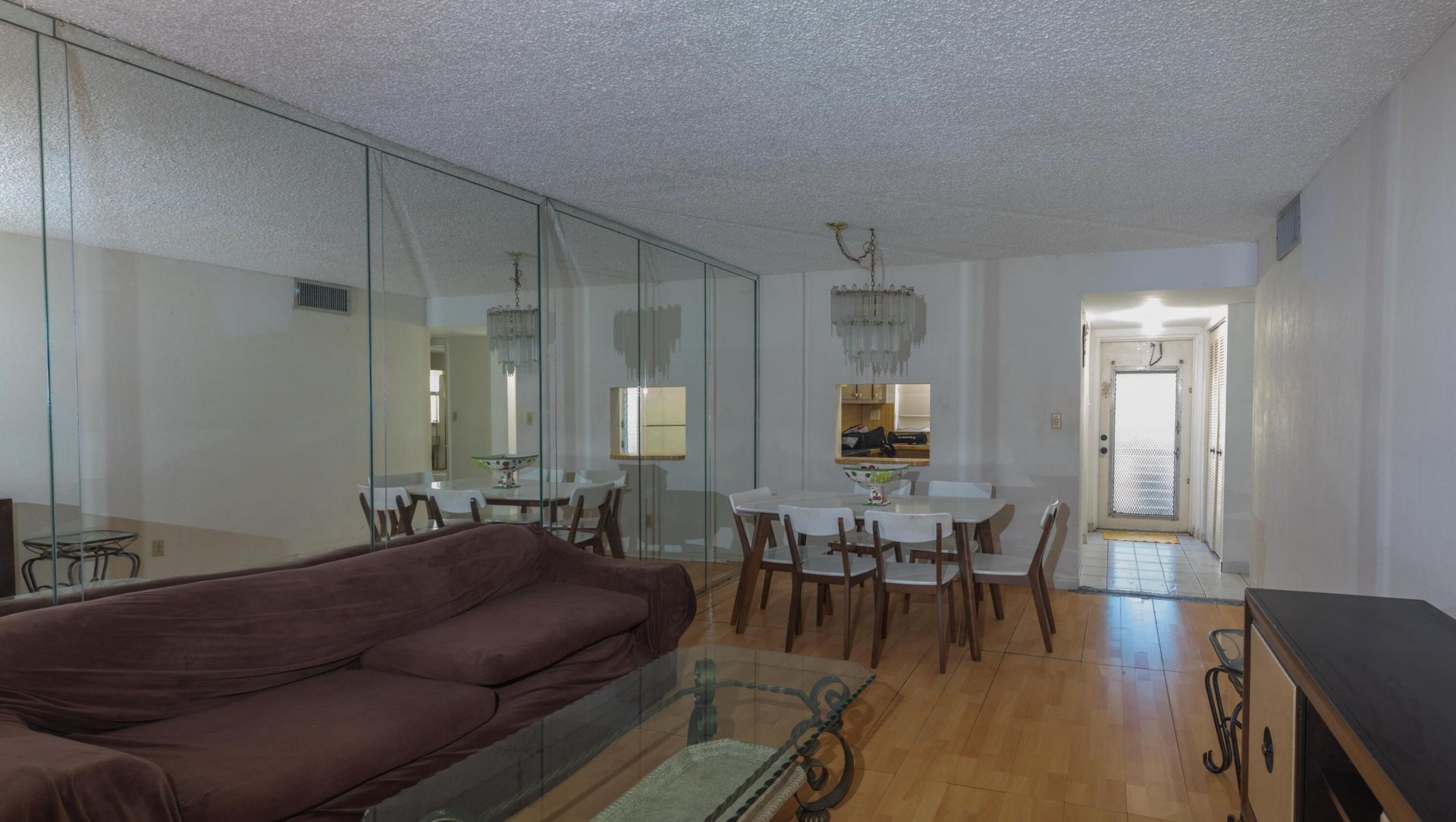 9041 Sunrise Lakes Boulevard, Unit 111, Sunrise, FL 33322 Photo