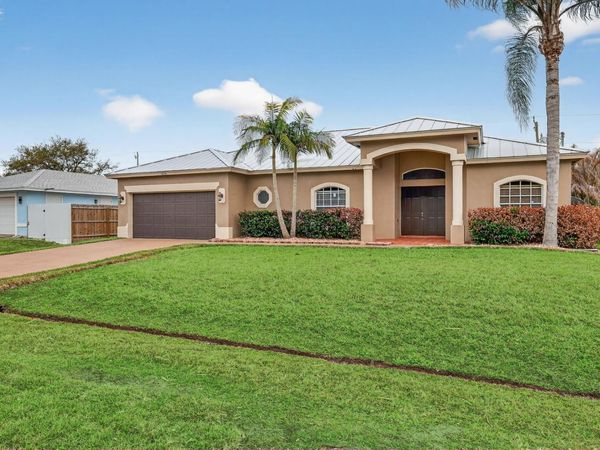 1234 SW Aragon Avenue, Port Saint Lucie, FL 34953