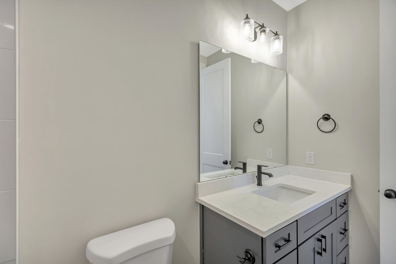 1910/1912 Piper Drive Photo 36