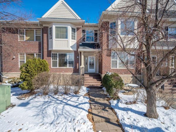 8026 Golden Valley Road, Golden Valley, MN 55427