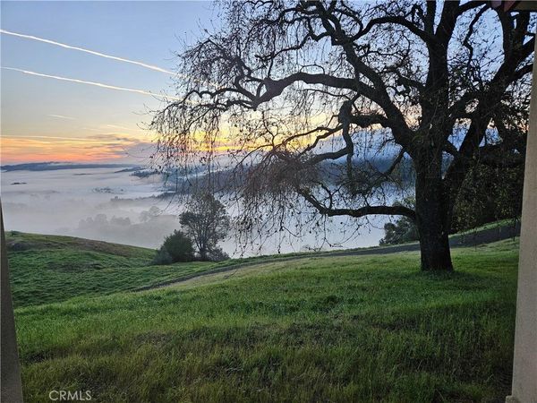 1115 Cypress Mountain Drive, Paso Robles, CA 93446