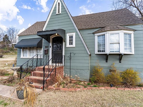 247 W 11th Avenue , Bristow, OK 74010