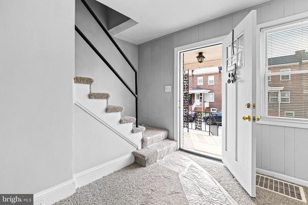 7022 Dunbar, Baltimore, MD 21222 Main Photo