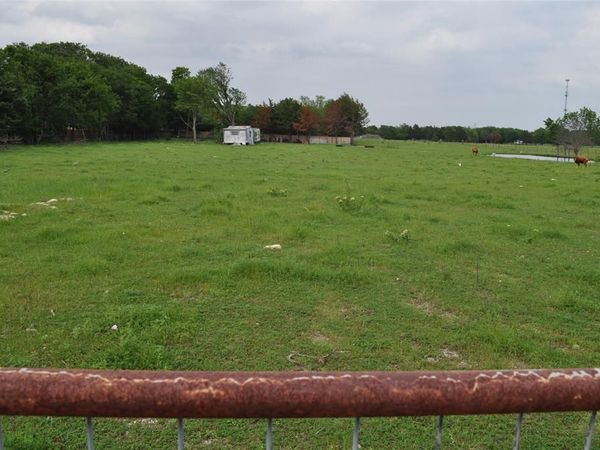 620 S Kaufman Street , Seagoville, TX 75159