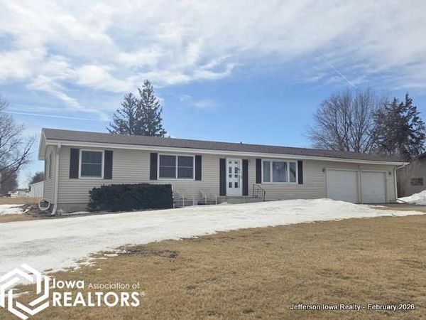 907 Bell Street, Churdan, IA 50050