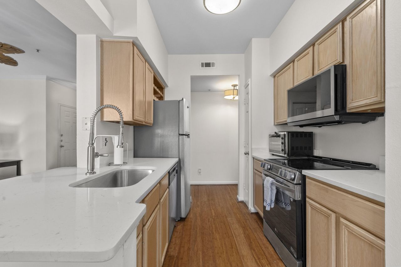 700 Daniel Ellis Drive Photo 18