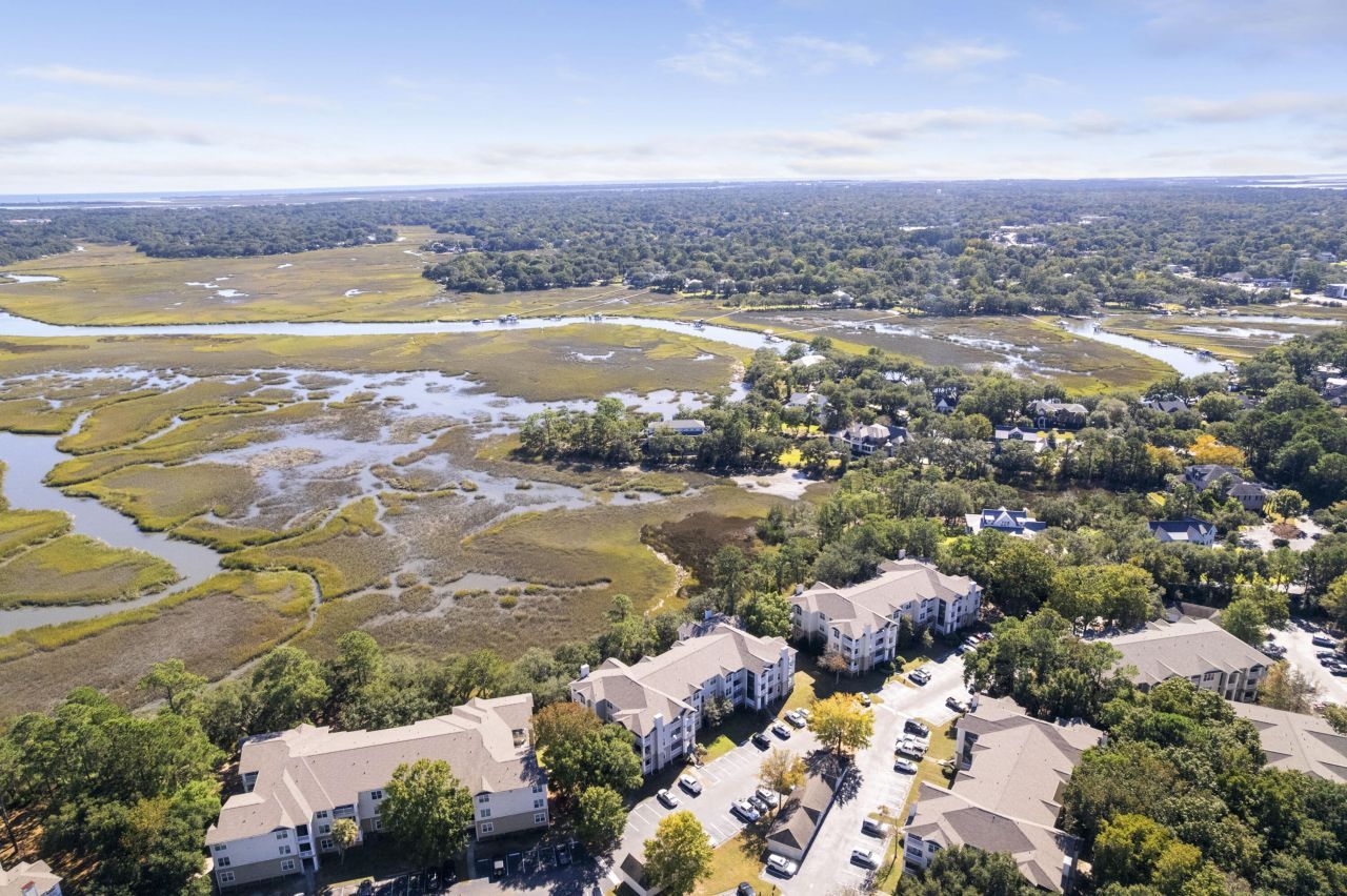 700 Daniel Ellis Drive Photo 4