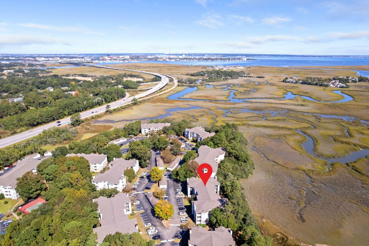 700 Daniel Ellis Drive Photo 5