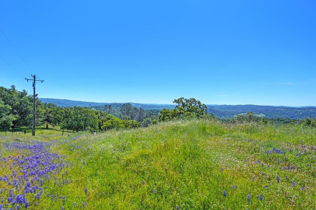 17475 Misty Dawn Ln, Grass Valley, CA 95949 Photo