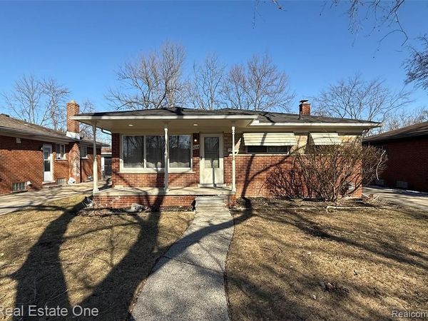 8064 WHITEFIELD Street , Dearborn Heights, MI 48127