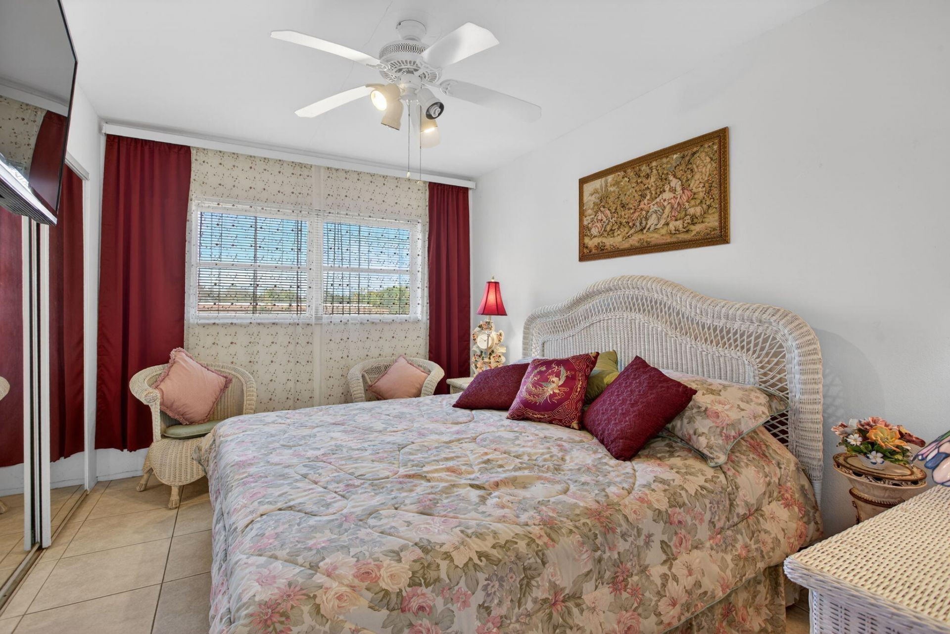 100 SE 6th Avenue, Unit 303, Pompano Beach, FL 33060 Photo
