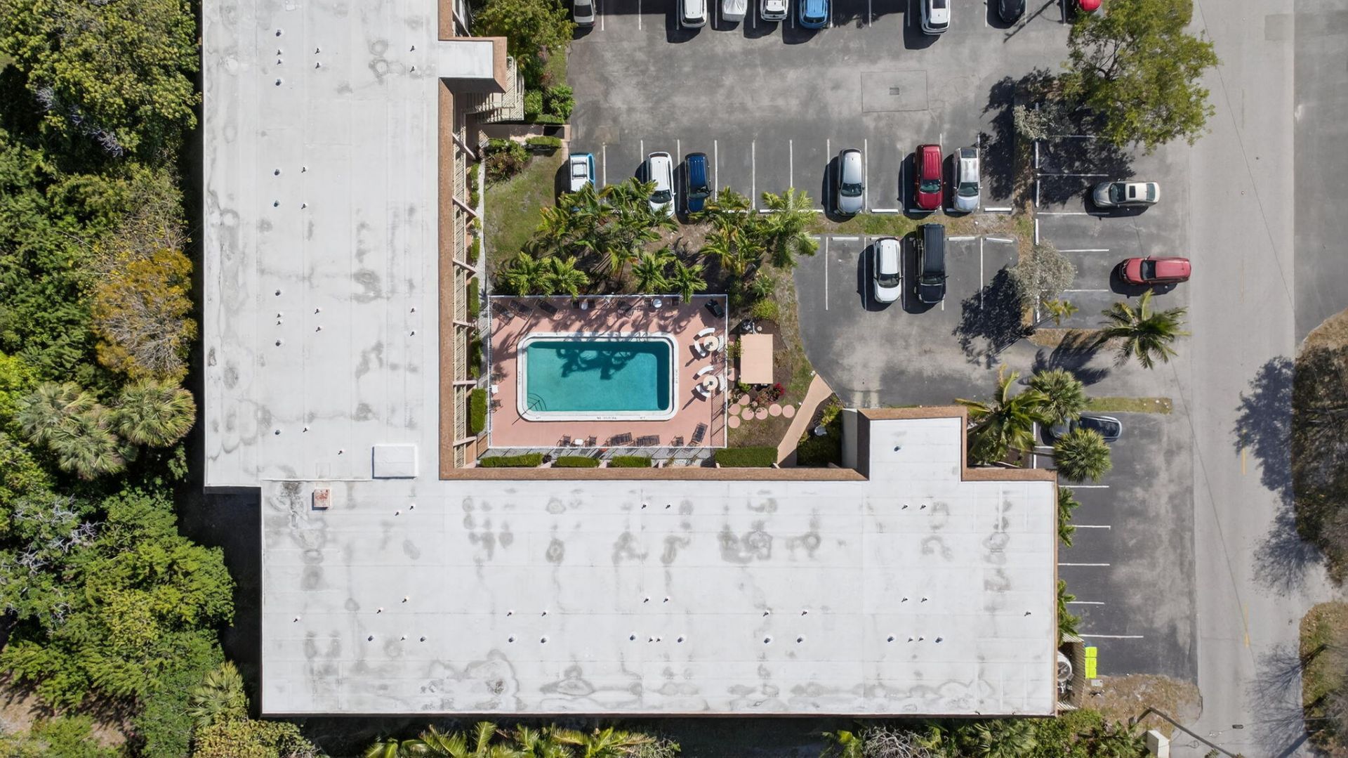 100 SE 6th Avenue, Unit 303, Pompano Beach, FL 33060 Photo