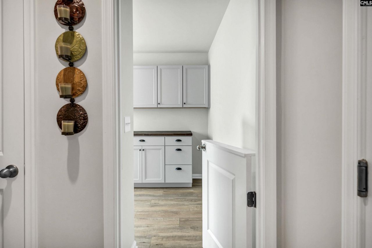 3043 Blue Brook Lane  Photo 18