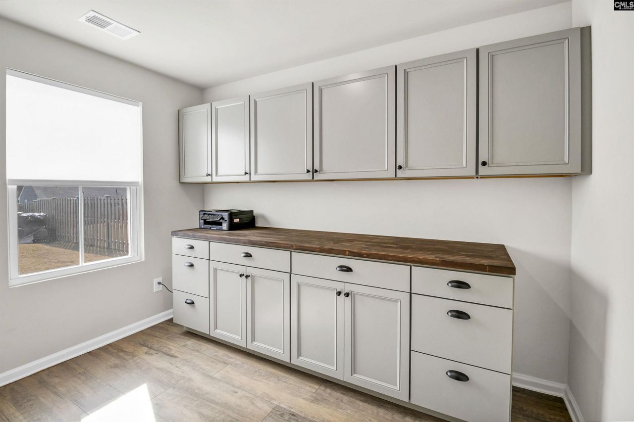 3043 Blue Brook Lane  Photo 19