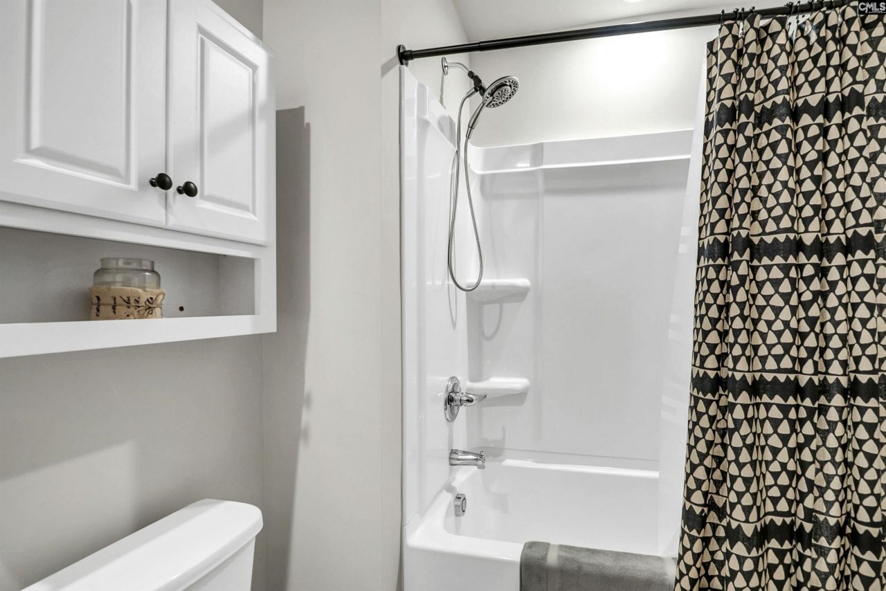 3043 Blue Brook Lane  Photo 32