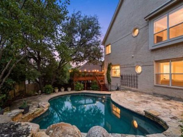 9402 Bluegrass DR, Austin, TX 78759