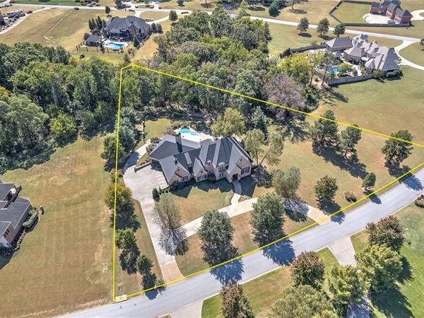 11228 Talamore Boulevard, Bentonville, AR 72712