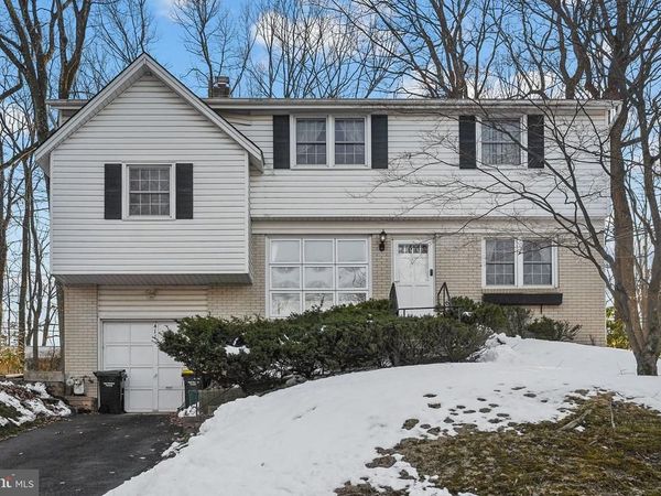 411 GREYHORSE ROAD, WILLOW GROVE, PA 19090