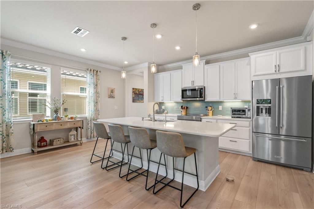 10357 Bonavie Cove Dr , Fort Myers, FL 33966 Photo