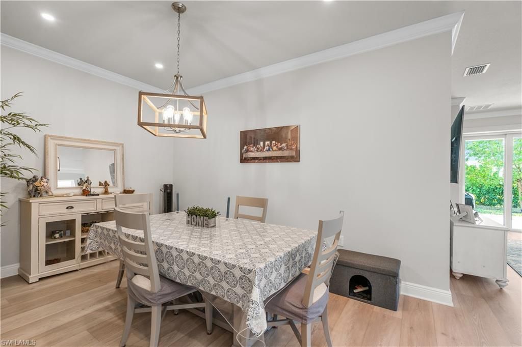 10357 Bonavie Cove Dr , Fort Myers, FL 33966 Photo