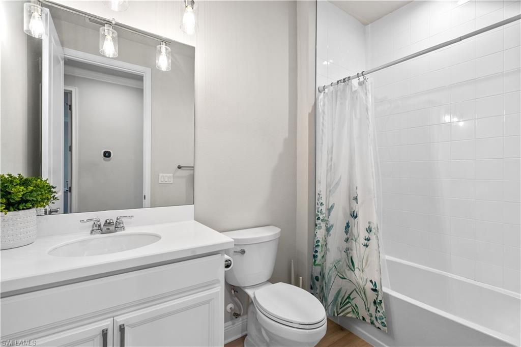 10357 Bonavie Cove Dr , Fort Myers, FL 33966 Photo