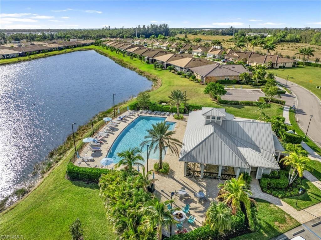 10357 Bonavie Cove Dr , Fort Myers, FL 33966 Photo