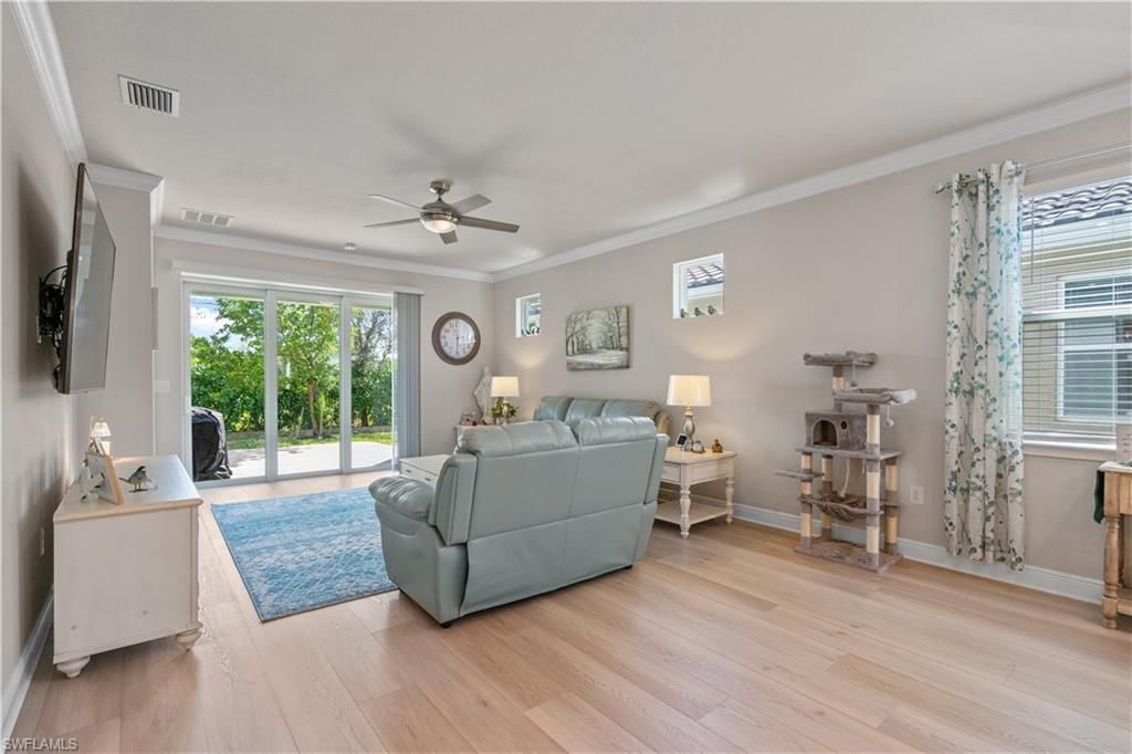 10357 Bonavie Cove Dr , Fort Myers, FL 33966 Photo