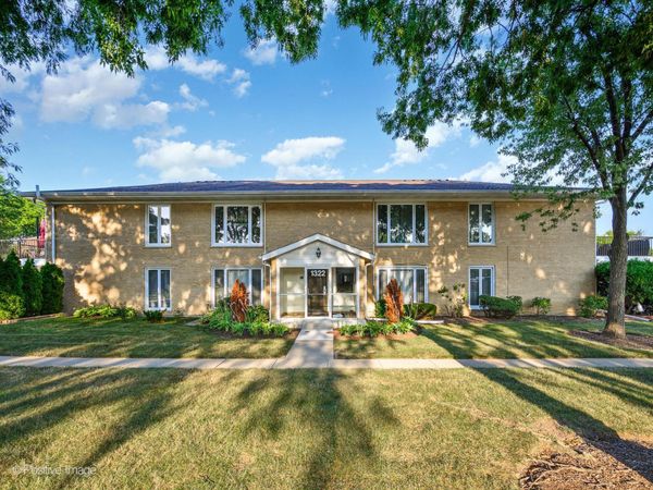 1322 S New Wilke Road , Unit 1C, Arlington Heights, IL 60005