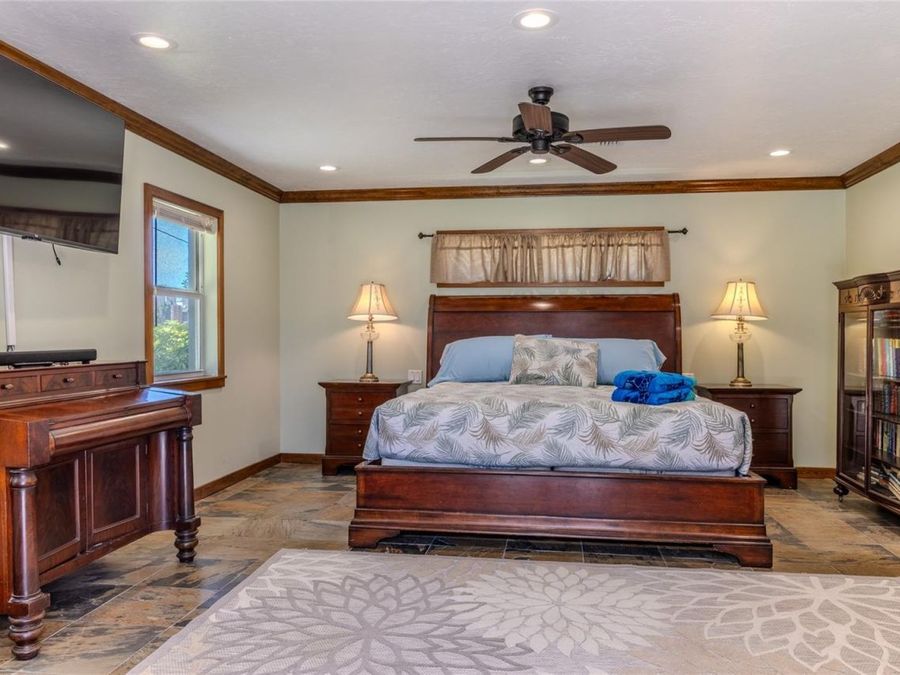 Property Image 62