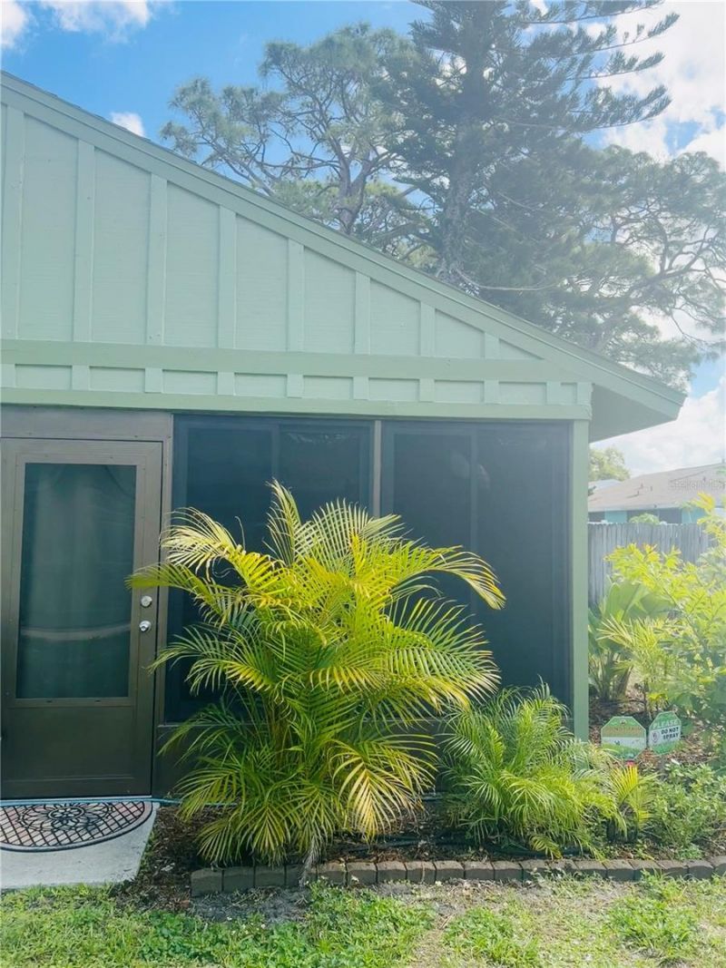 5061 Barrington Circle, Unit 1302, Sarasota, FL 34234 Photo