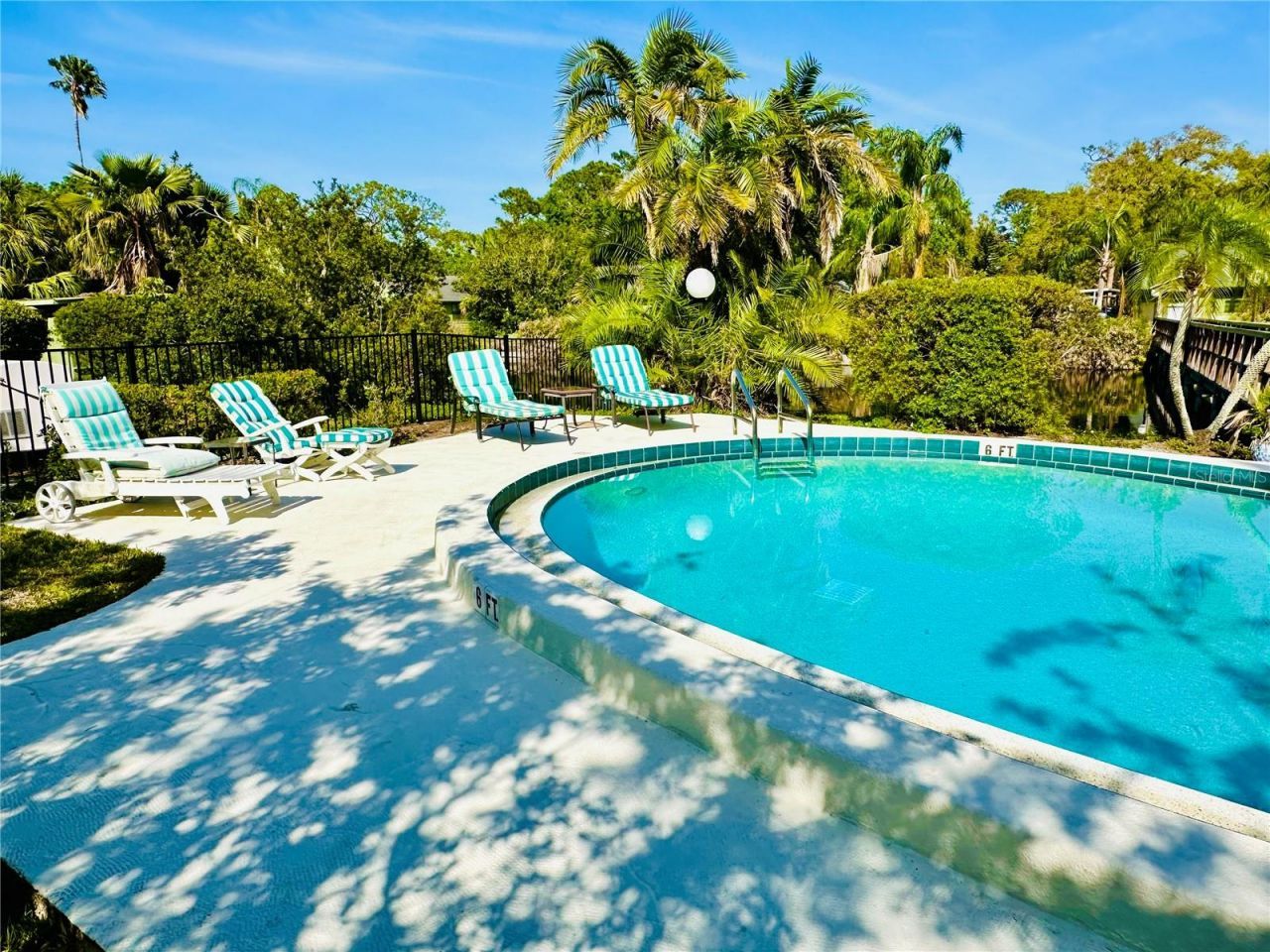 5061 Barrington Circle, Unit 1302, Sarasota, FL 34234 Photo