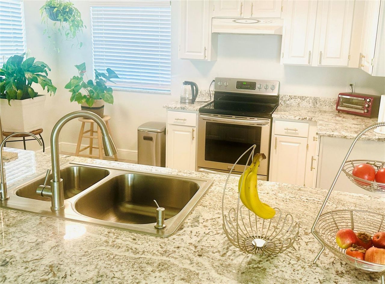 5061 Barrington Circle, Unit 1302, Sarasota, FL 34234 Photo