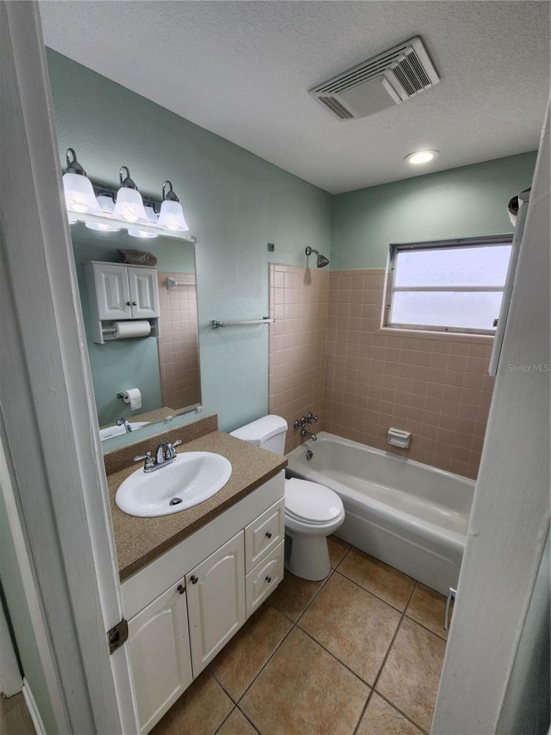 6112 1st Avenue W, Bradenton, FL 34209 Photo