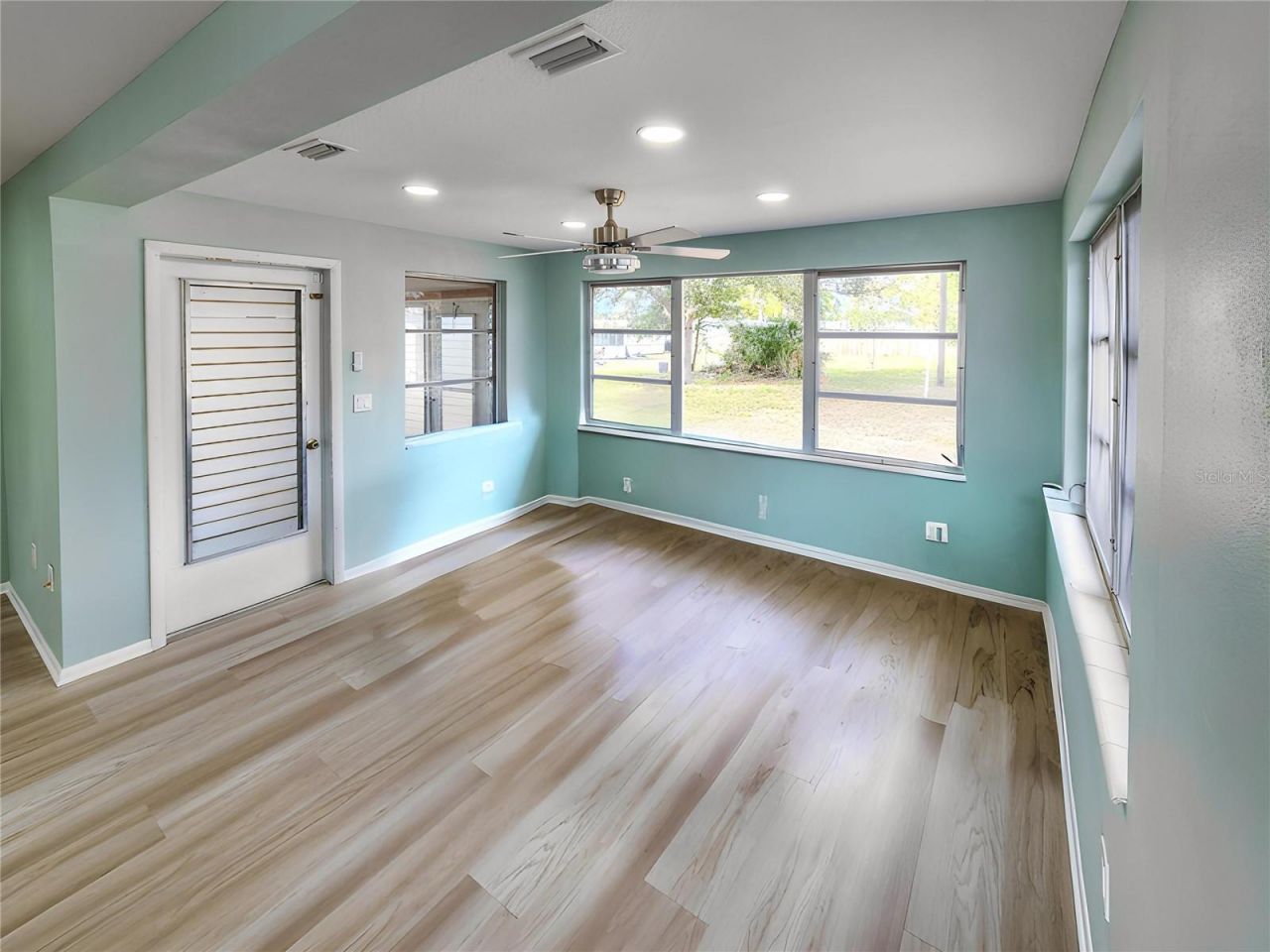 6112 1st Avenue W, Bradenton, FL 34209 Photo