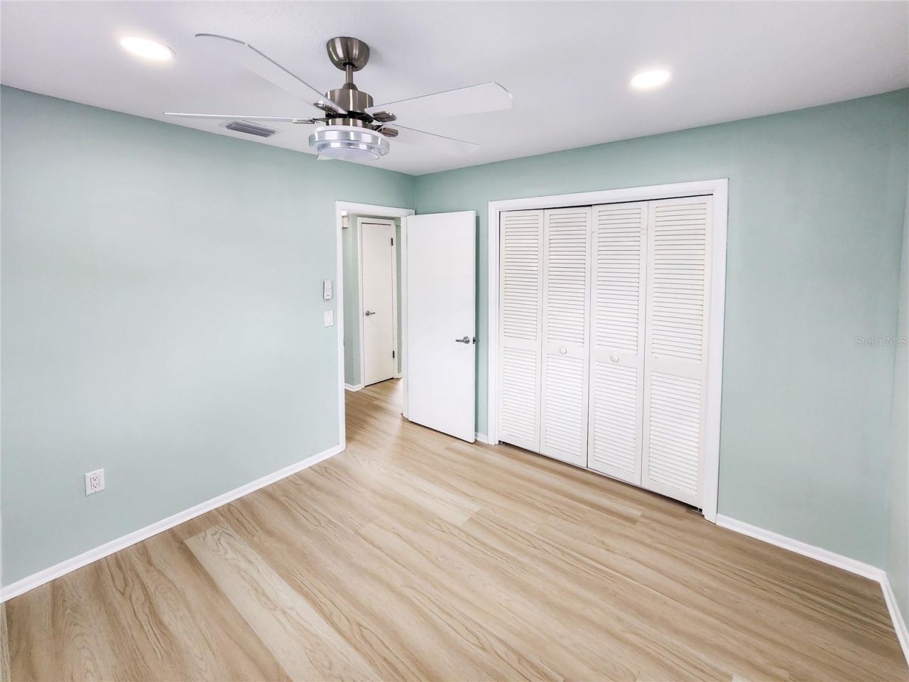 6112 1st Avenue W, Bradenton, FL 34209 Photo